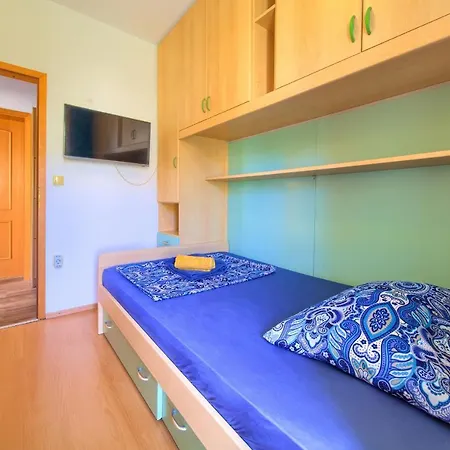 Apartment Lidija Krk Town