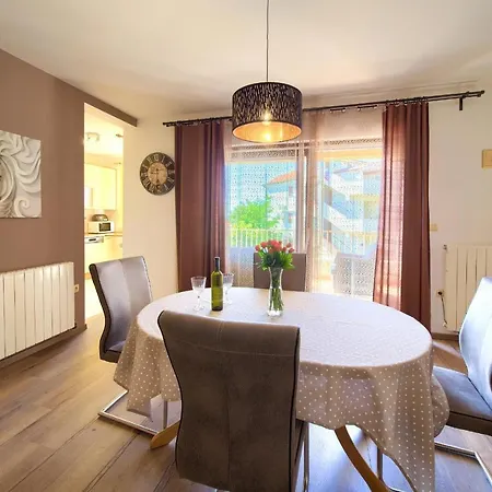 Lidija Apartment *