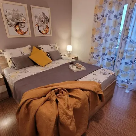 Lidija Apartment *